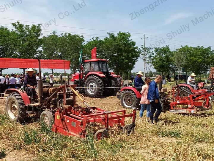 Manual Garlic Harvesting Machine For Sale 2 Garlic harvesting machine helps save labor