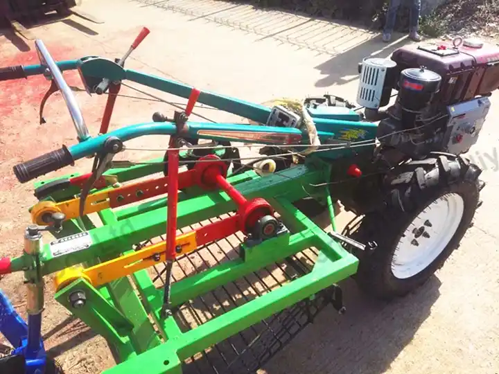 Manual Garlic Harvesting Machine 5 Manual garlic harvester